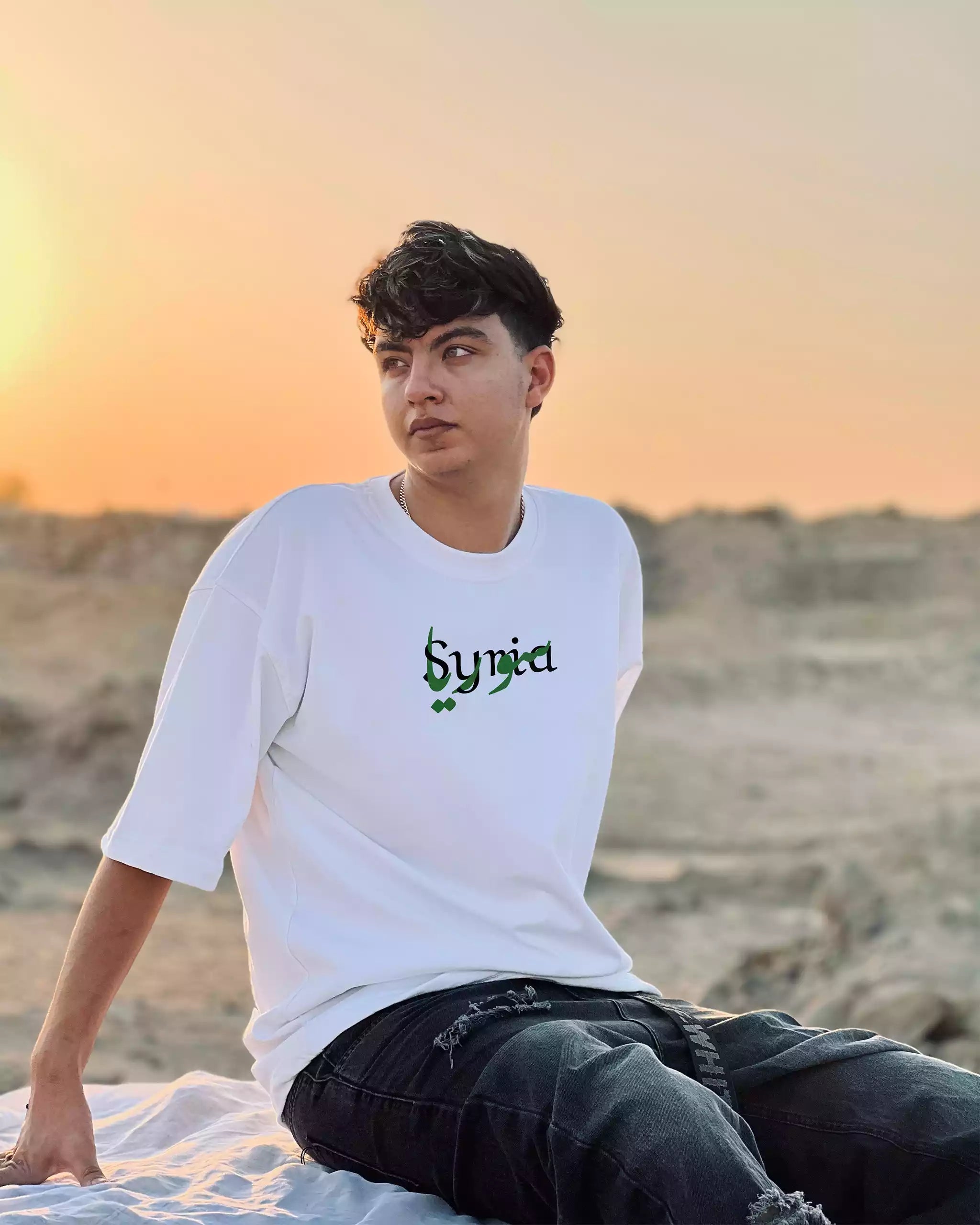 T-Shirt mit Aufdruck: Syria Oversized Vibe | Arabian Vibes